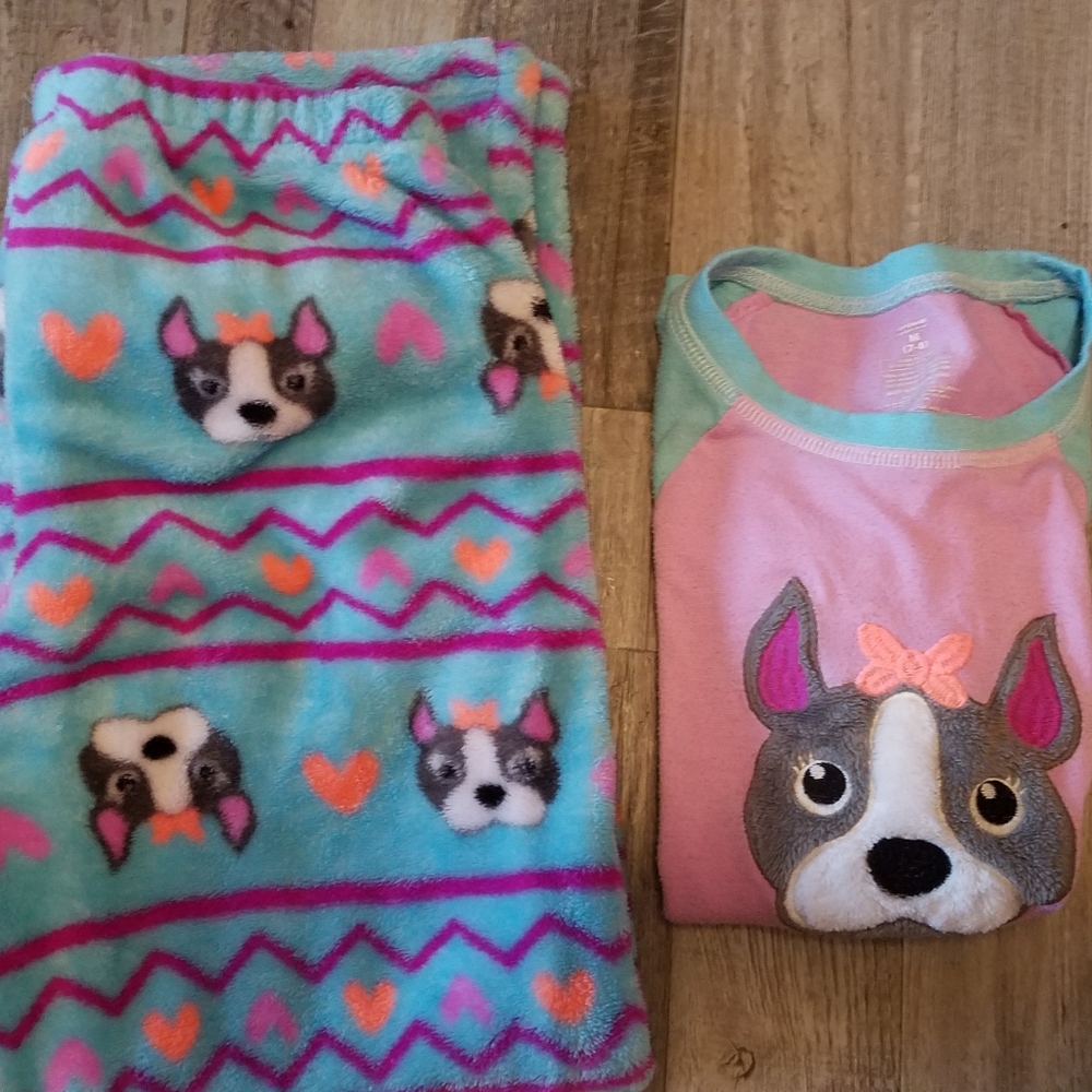 girl's sleepwear